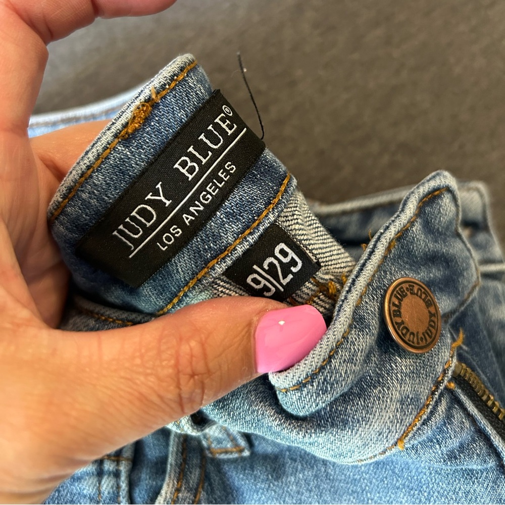 Judy Blue skinnies size 9. Stretchy and comfy!